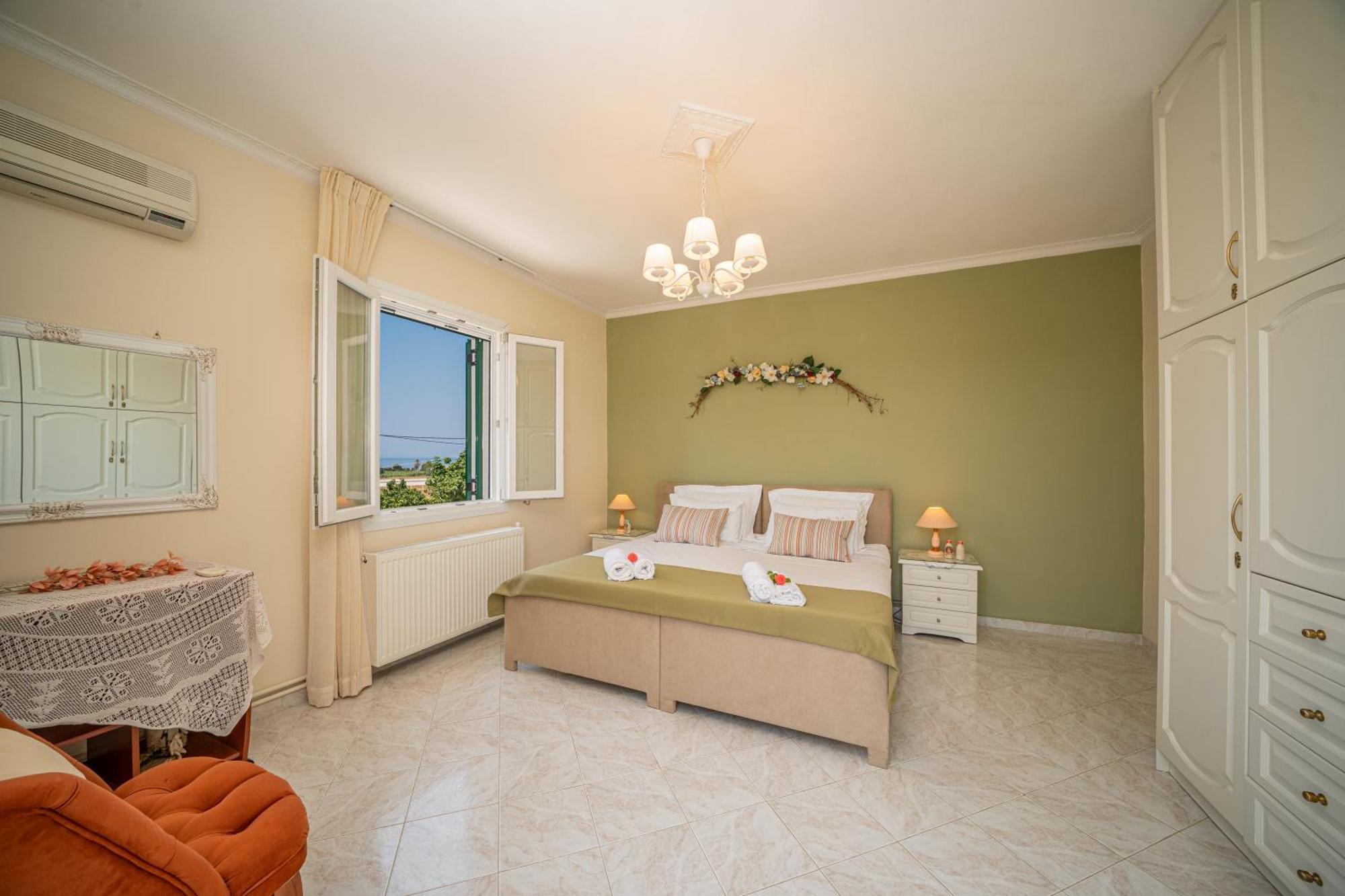 Ariadni Sea View Apartment Minia Exteriör bild